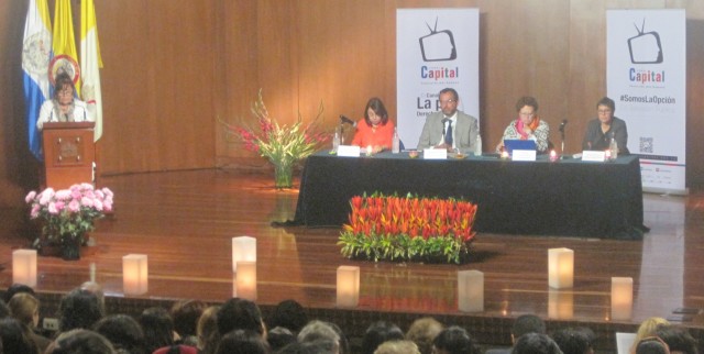 Foto CNAI/ Primer Panel del Foro, Olga Amparo Sánchez, Roberto Carlos Vidal (Moderador), Pura Sánchez, Martha Nubia Bello. 8 de Julio 2015